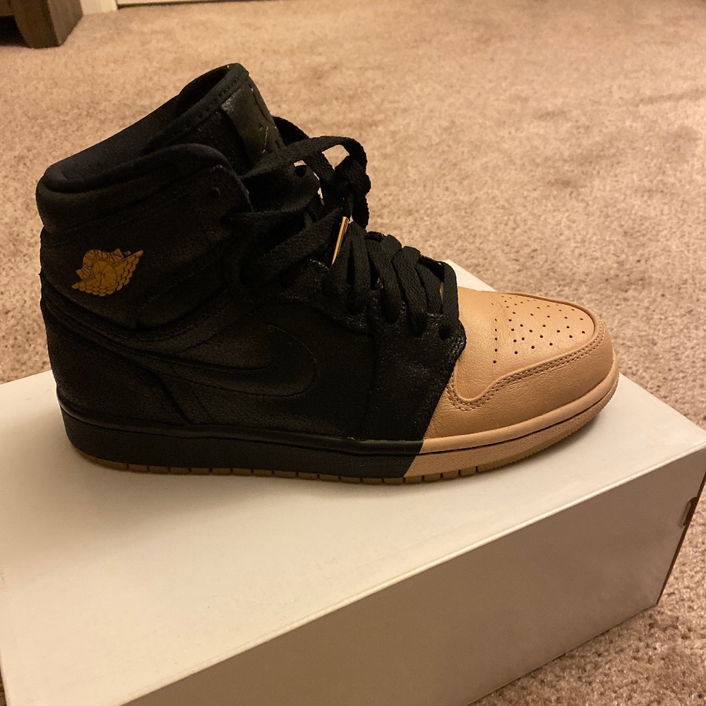 Women’s Jordan 1 Retro Hi Prem